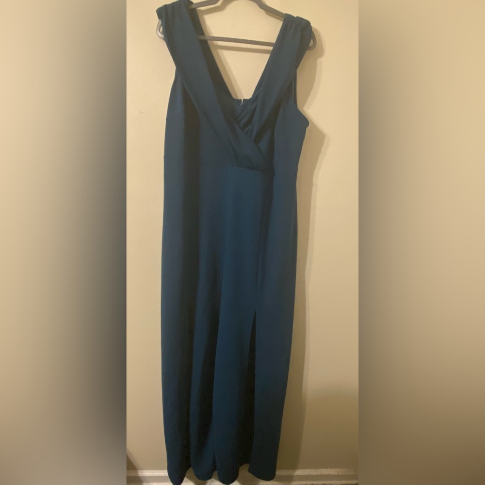 New NWT Forever 21 + Teal Green Maxi Dress V-Neck Size 3X‎